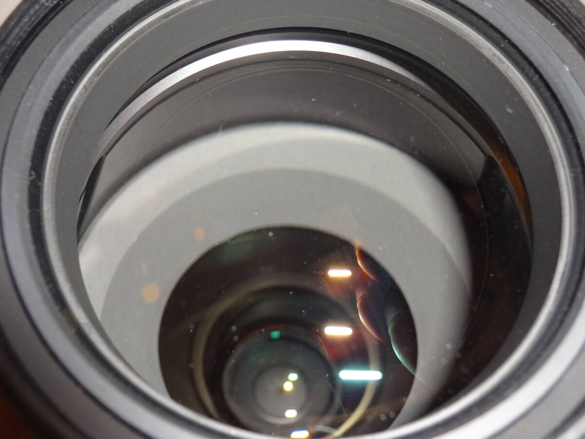 【訳あり】Nikon 高倍率ズームレンズ AF-S DX VR Zoom-Nikkor 18-200mm f/3.5-5.6G IF-ED 3510076の画像4