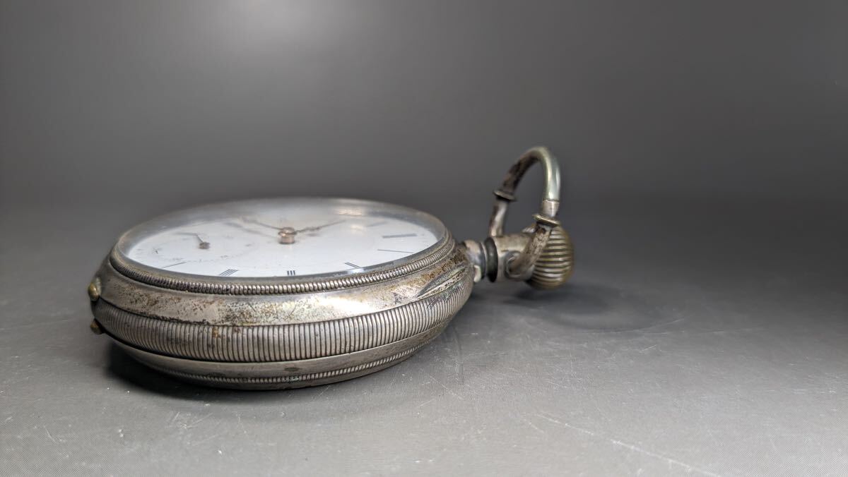 S4154 古美術 イギリス製 銀製 純銀 懐中時計 手巻き シルバー 総重量約153.12g アンティークの画像5