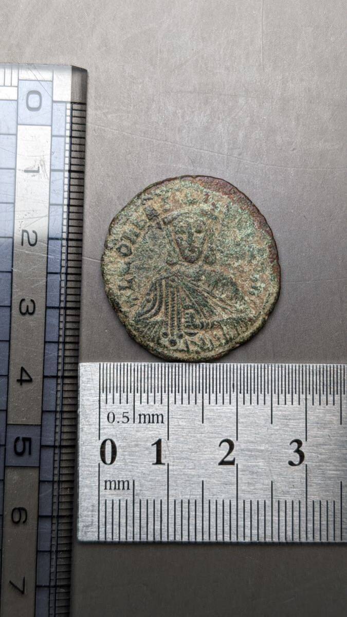 S4229 古美術 古銭 硬貨 硬幣 貨幣 外国銭 中世ヨーロッパコイン 重さ約8.42g アンティークの画像3