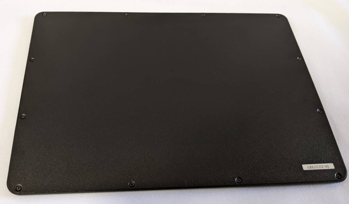 [1 jpy exhibition ] wireless key board SN:2023370001 black with cover super thin type design 