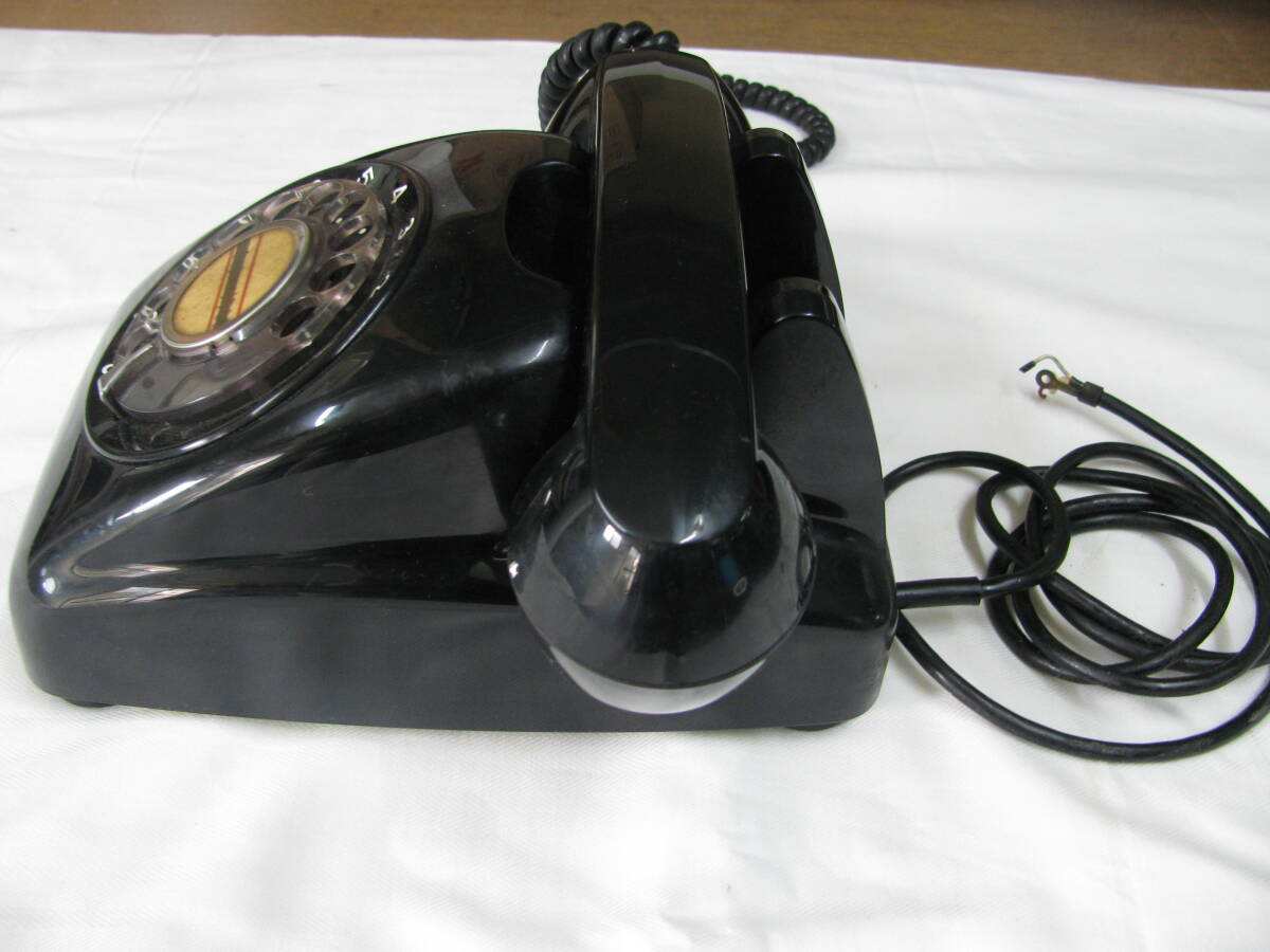  black telephone 