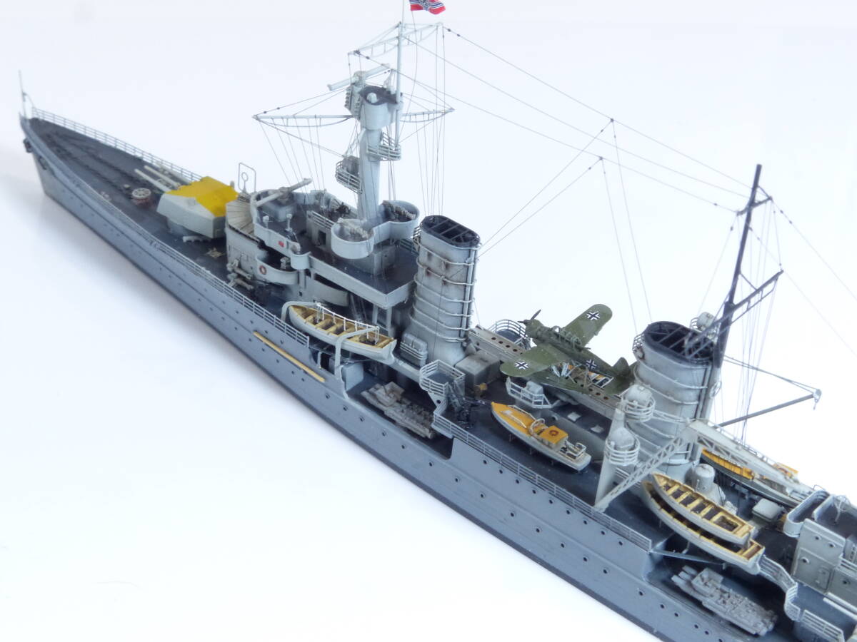 精密完成品 「1/700 独海軍 軽巡洋艦 ケーニヒスベルク1940年」フライホーク製 模型誌作例_画像7