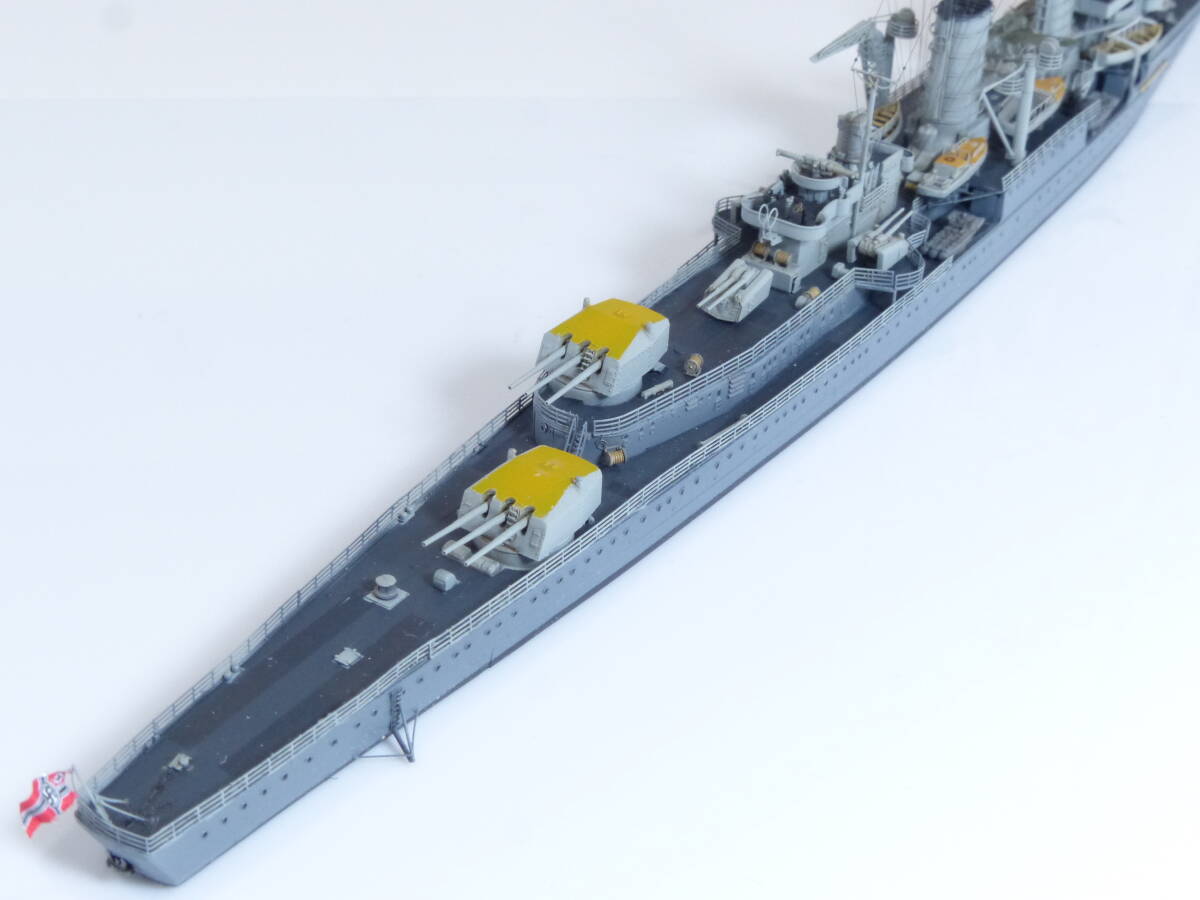 精密完成品 「1/700 独海軍 軽巡洋艦 ケーニヒスベルク1940年」フライホーク製 模型誌作例_画像8