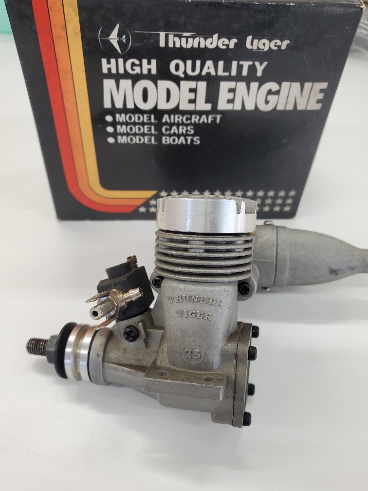 Thunder Tiger Thunder Tiger 25Ⅲ R/C engine [ unused ]