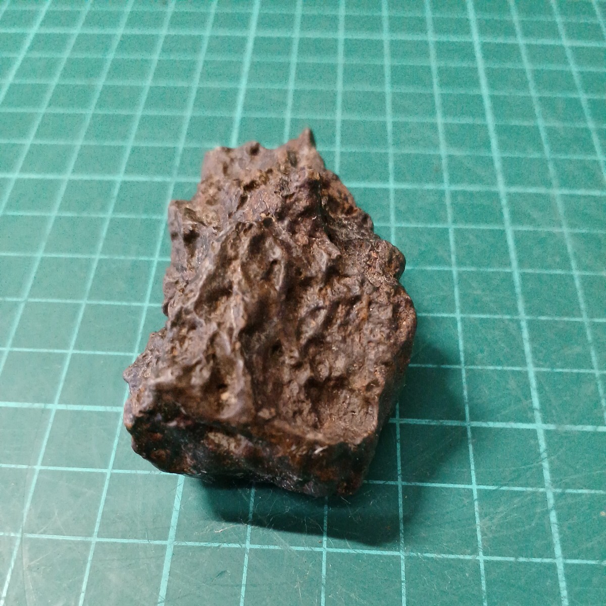 041011 石質隕石 中国産 6cm×3.5cm×2.8cm の画像2