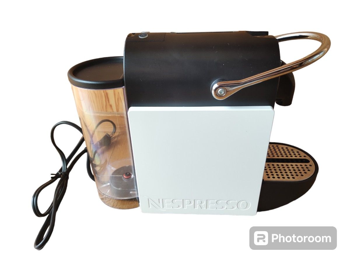 PIXIE   ネスプレッソ　ピクシー　D60C　コーヒーメーカー カプセル式コーヒーメーカー