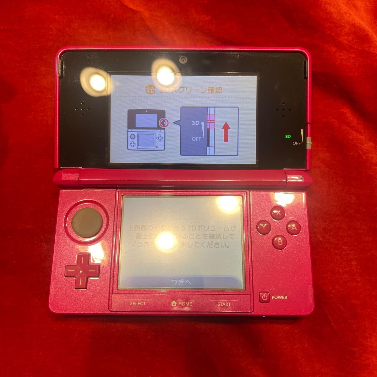 極美品！両面フィルム付き 任天堂 3DS 初期化済み Nintendo 動作品 タッチペン付き グロスピンク ピンクの画像1