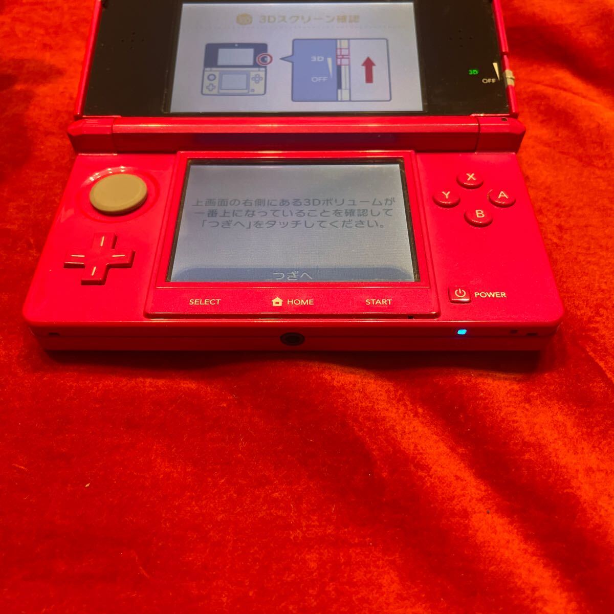 極美品！両面フィルム付き 任天堂 3DS 初期化済み Nintendo 動作品 タッチペン付き グロスピンク ピンクの画像2
