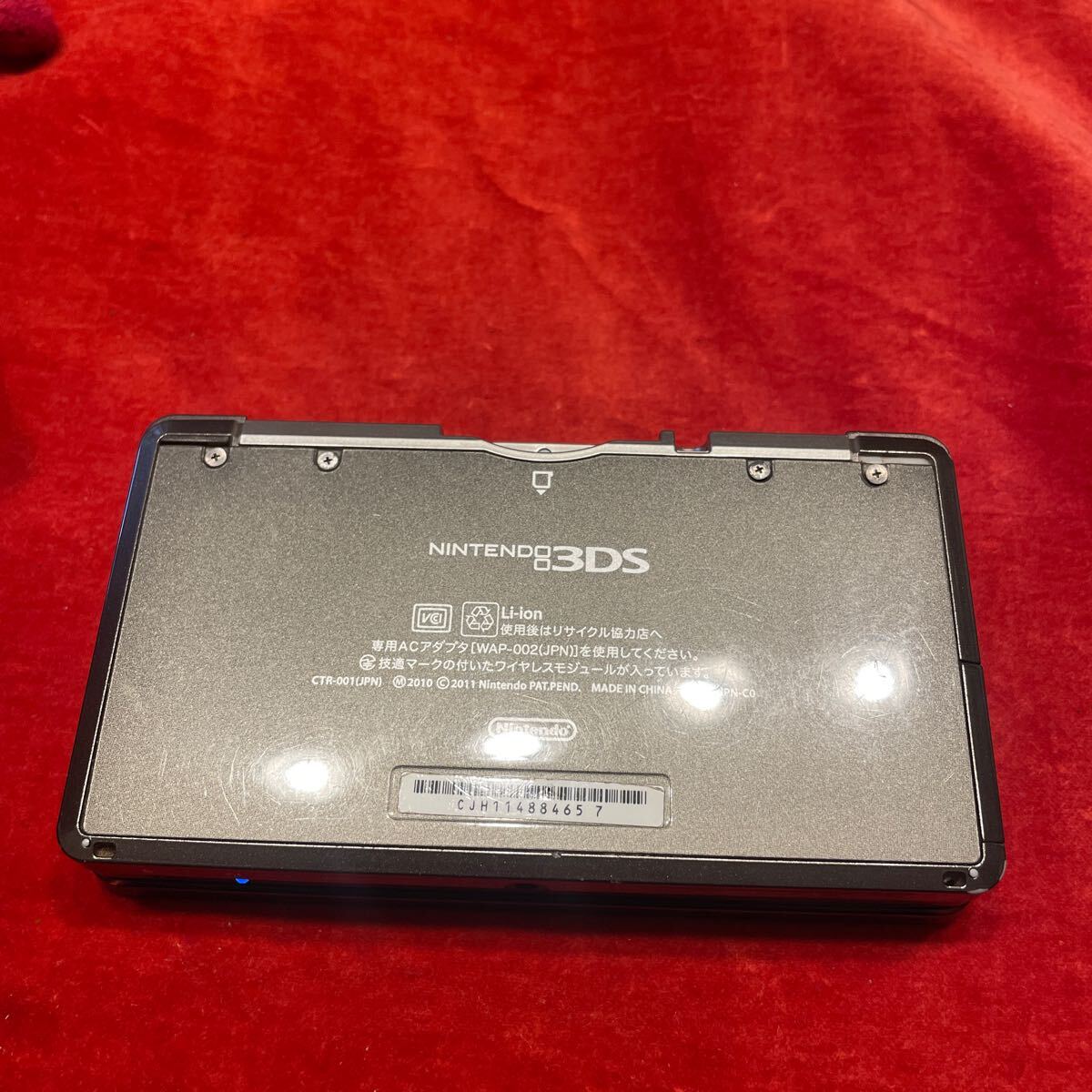 美品！両面フィルム付き　任天堂 3DS Nintendo 動作品　コスモブラック_画像5