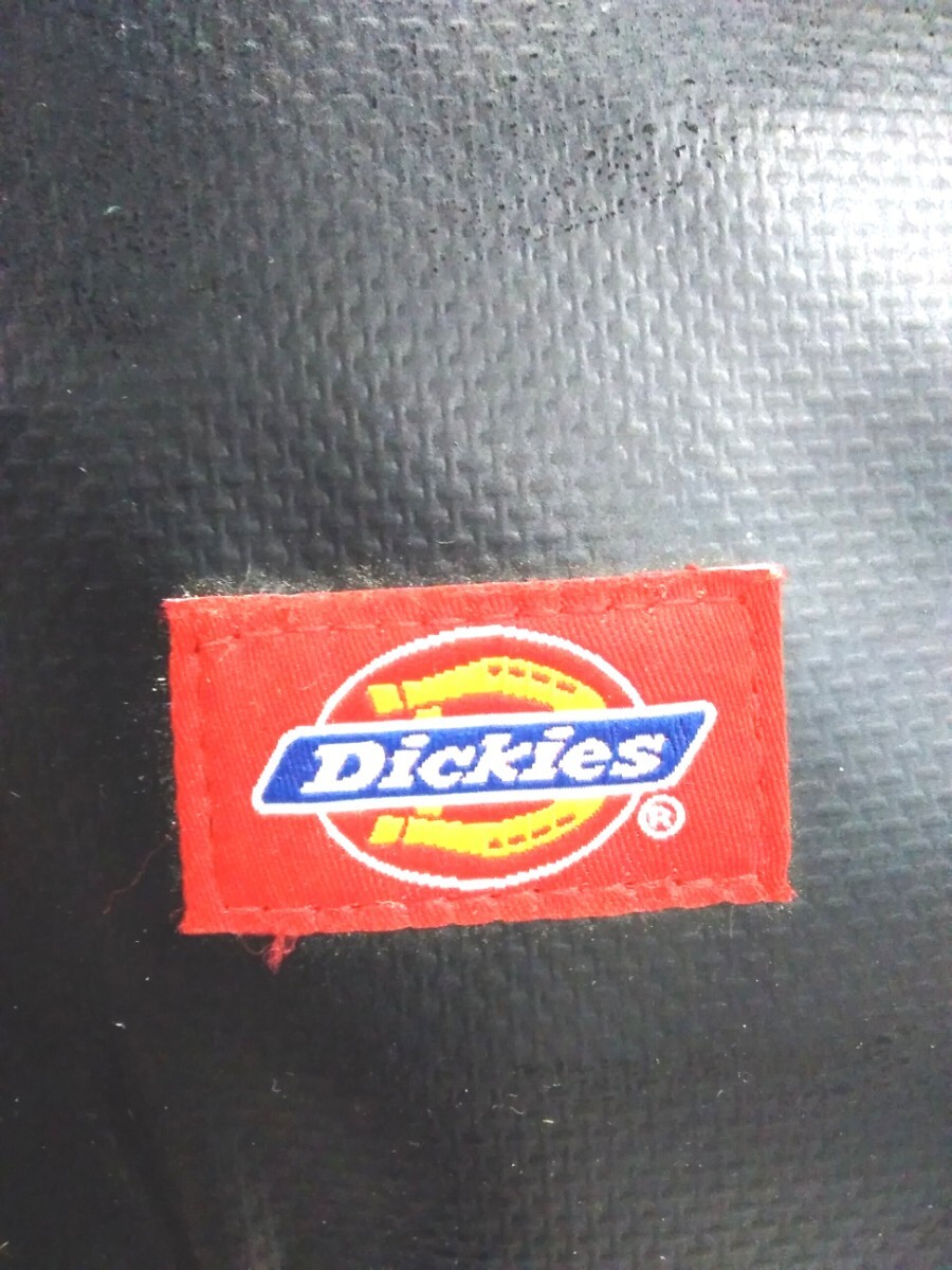 g_t W127 男女兼用　カバン　Dickies デッキーズ　ビニール製　ショルダーバッグ　ブラック　縦(約28cm)×横(約32cm)×マチ(約15cm)_画像2