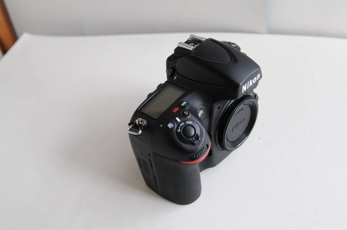 *1,000 jpy start! D800E body + strap + instructions + liquid crystal monitor cover 