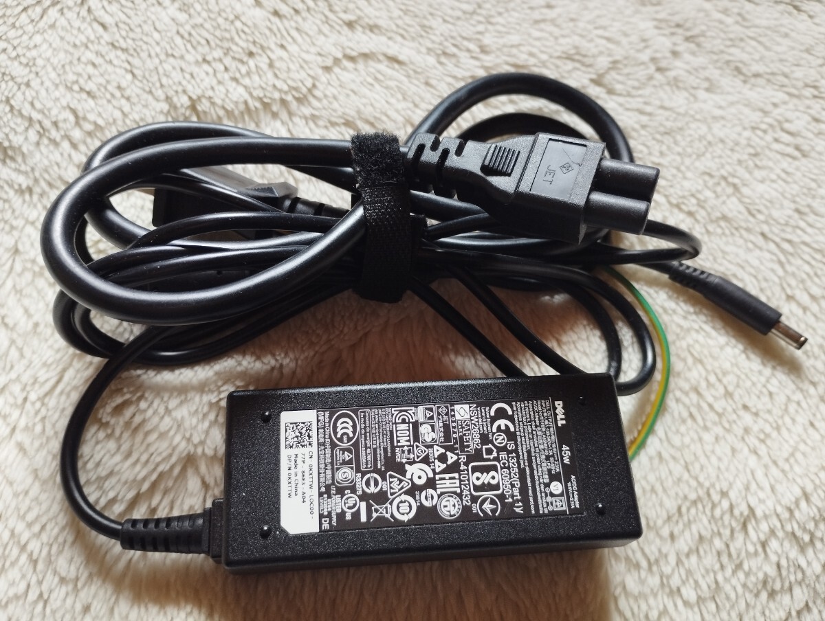 DELL original 45W 19.5V 2.31A AC adaptor 