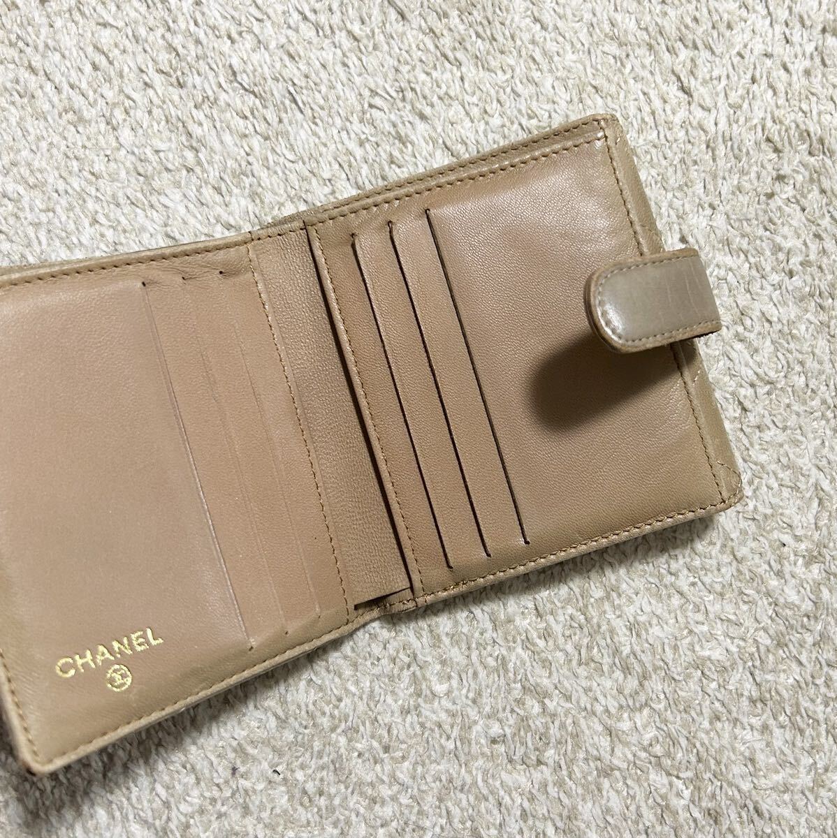 シャネル CHANEL スモールウォレット　折りたたみ財布　二つ折り財布　ベージュ　キャメル　ココマーク 正規品
