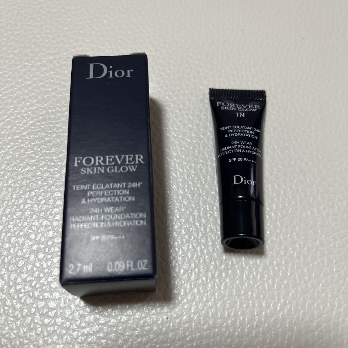 Dior ディオール　試供品　2点セット　リキッドファンデーション 1N フェイスカラー　サンプル
