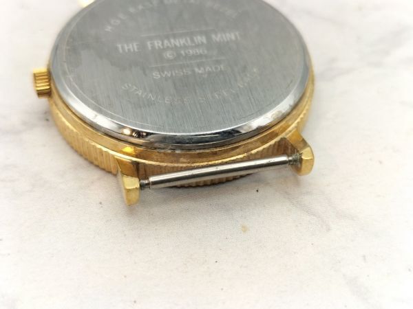 S21 不動品 1円～ フランクリンミント The Franklin Mint クオーツ コインウォッチ ゴールド メンズ 腕時計の画像8