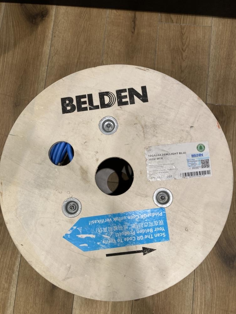 019■未使用品・即決価格■BELDEN LANケーブル 10GA24A 2SM 305m_画像3