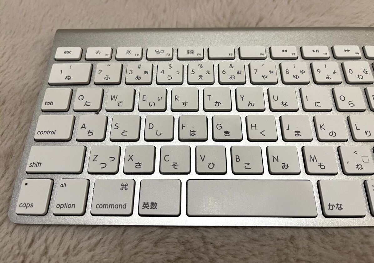 Appleアップル 純正 ワイヤレス キーボード Wireless Keyboard A1314 動作品 Mac マック PC パソコン 用品の画像3