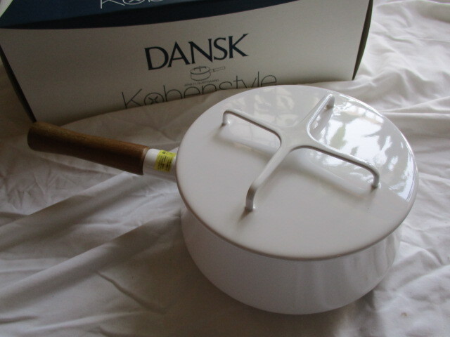 * новый товар не использовался DANSK Dance k18,5cm кастрюля с одной ручкой сигнал low кастрюля молоко хлеб белый Vintage Северная Европа *