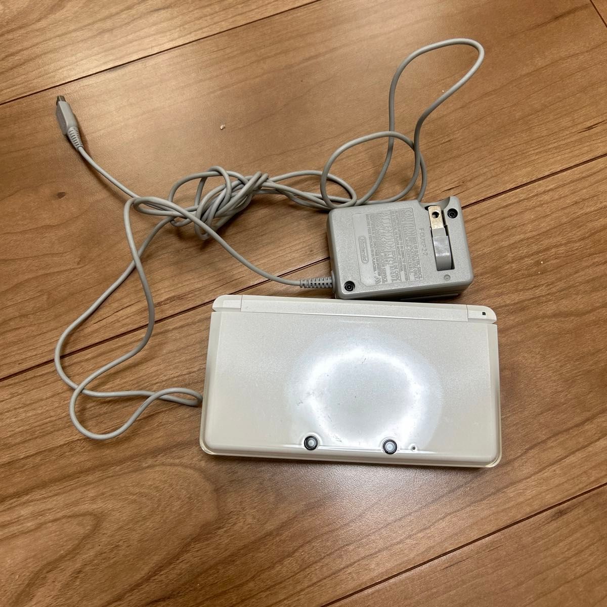 3DS 本体　白　ホワイト　充電器付き