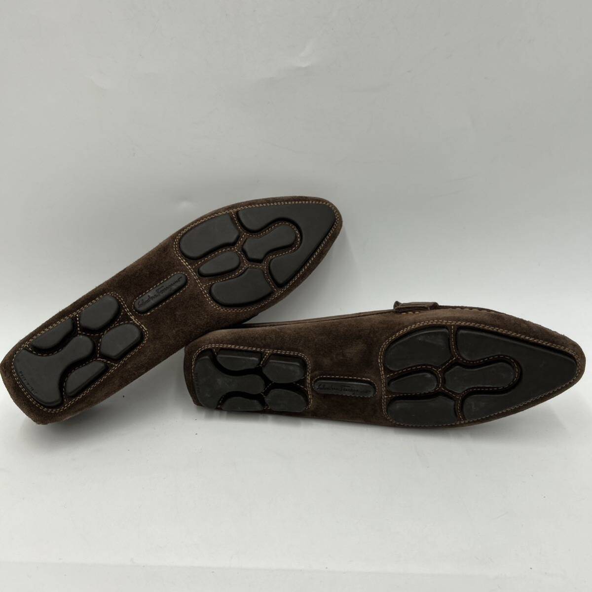 ■ イタリア製 '高級ラグジュアリー靴' Salvatore Ferragamo サルヴァトーレフェラガモ 本革 SUEDE パンプス シューズ US7 24cm 婦人靴 _画像6