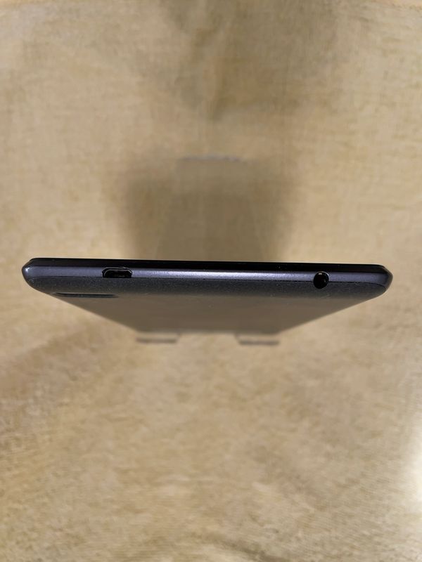 Lenovo Tablet TB-7504X 画面サイズ 7インチ、RAM 2GB ROM 16GB SIMフリーの画像4