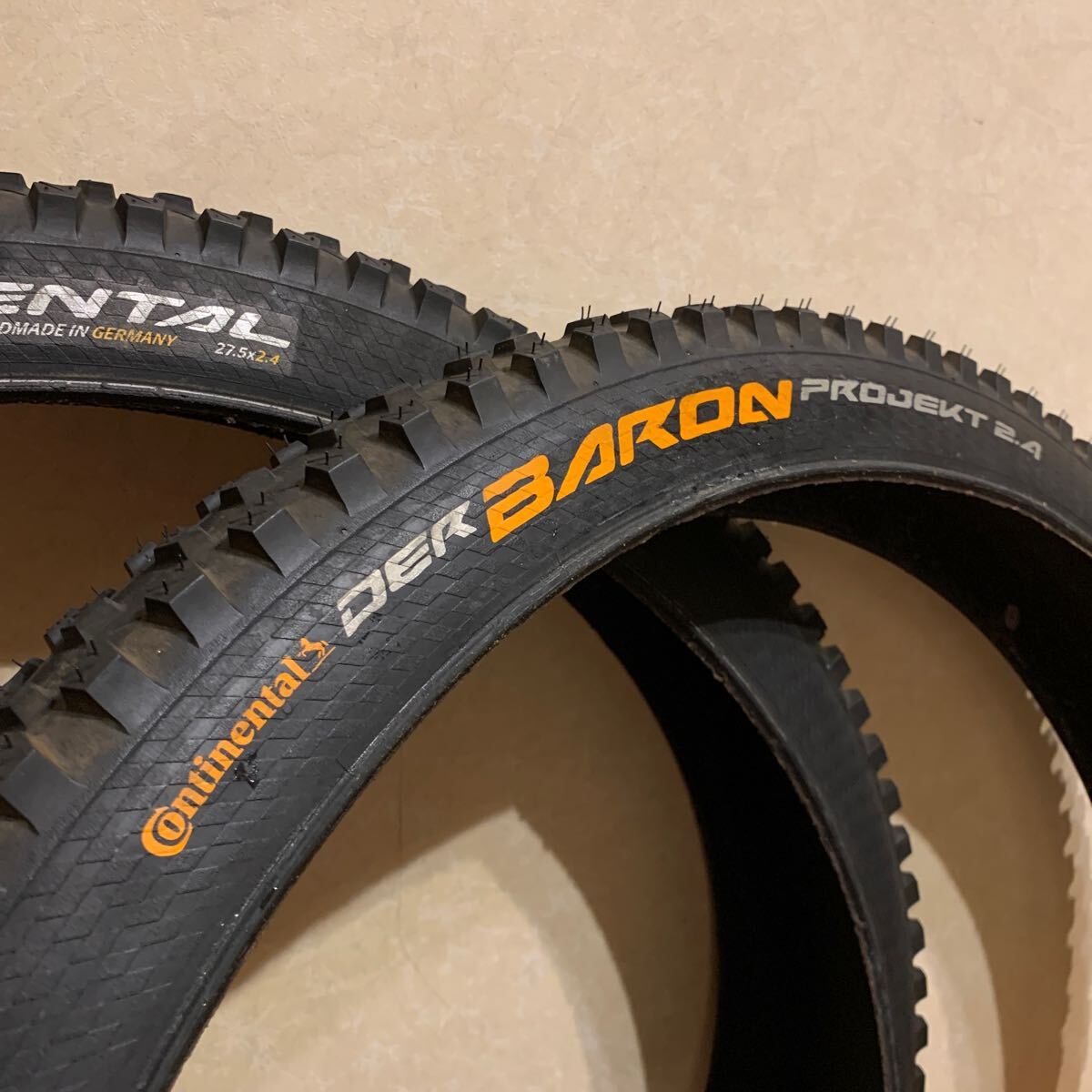 Continental DER Baron Projekt 2.4 27.5x2.4 チューブレスレディMTB タイヤ スレッドビード_画像2