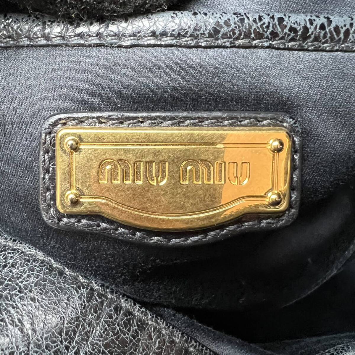 美品 miu miu 2way レザー ハンドバッグ ショルダー ブラック _画像8