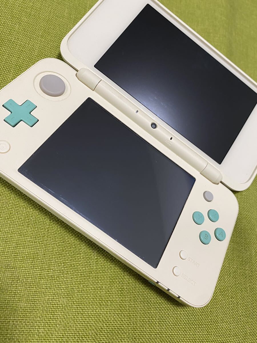 任天堂　Nintendo newニンテンドー2DSLL どうぶつの森　本体　動作確認済　送料185円_画像5