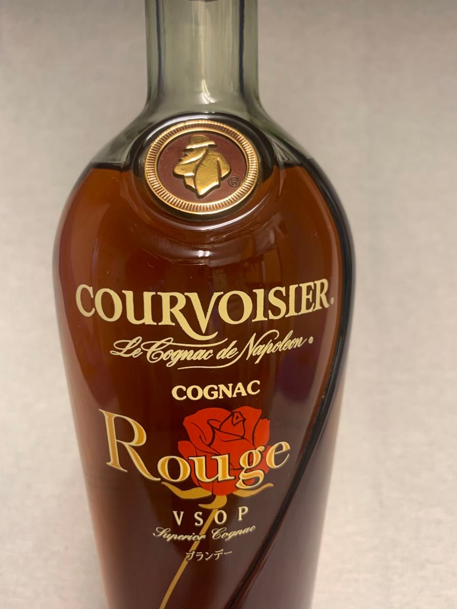 クルボアジェ VSOP ルージュ700ml 40度 ブランデー コニャック クルボアジェ VSOP ルージュ700ml 40度 ブランデー コニャック