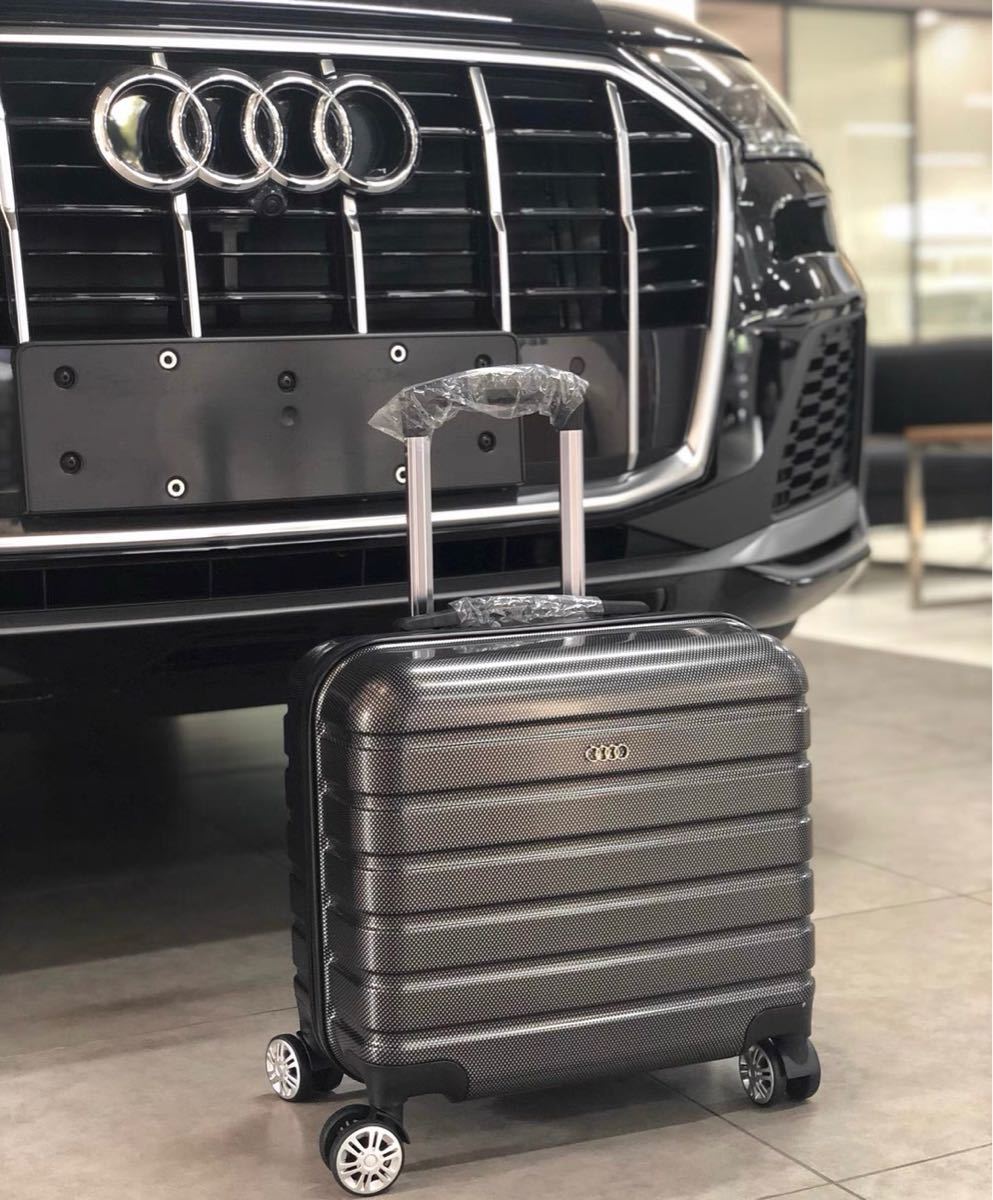 ★ 1 пункт ★ Audi Audi Carry Case Super Super Loolweight Machine in