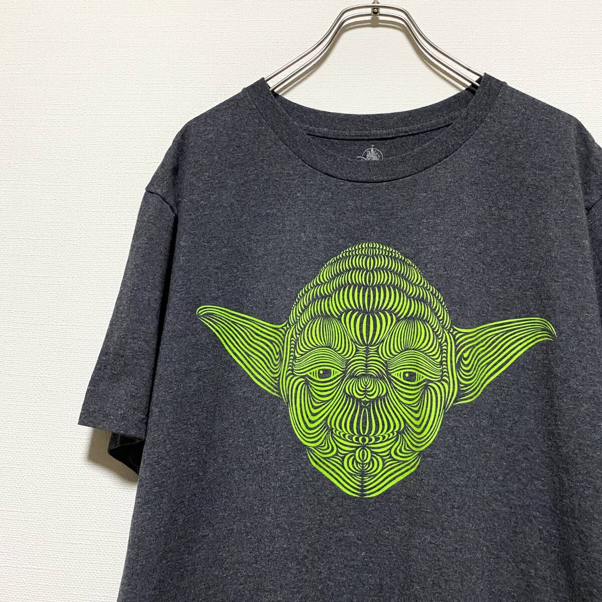 アメリカ古着　ヨーダ　スターウォーズ　半袖　Tシャツ　Disney　ディズニー　Lサイズ　【I122】