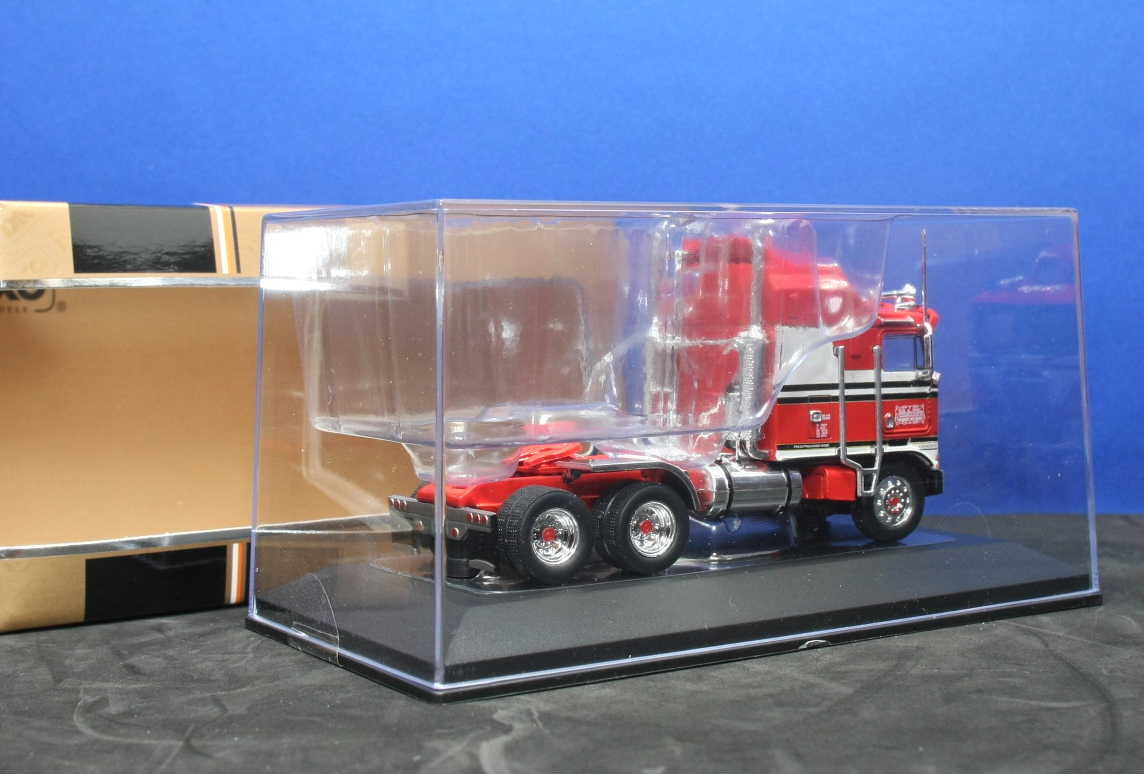 1/64 ixo 1976 KENWORTH K100 Aerodyne ケンワース トレーラーヘッド（レッド）●の画像2