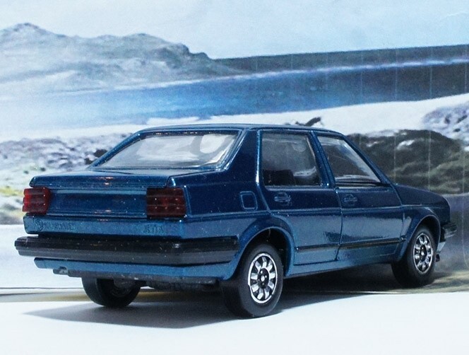 ドイツ製 シャバク 1/43 1984 フォルクスワーゲン ジェッタ 2代目 A2 タイプ20E ターコイズ Volkswagen Jetta VW Schabak 送料無料の画像5