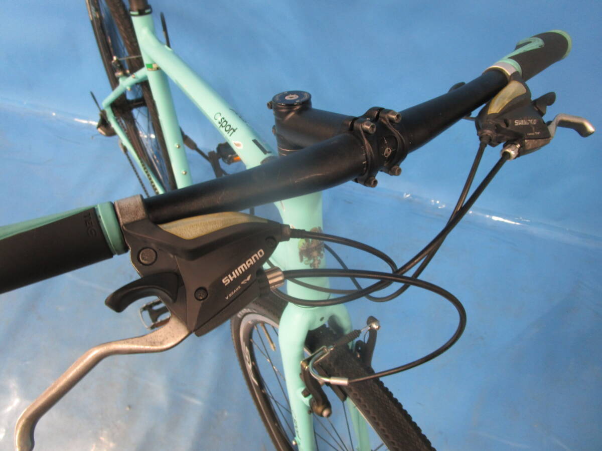 ☆大阪西淀☆ BIANCHI C・SPORT1 アルミ チェレステ クロスバイク 700C 3×8 ビアンキ カメレオンテ シマノ ACERA 中古 自転車 a27の画像2