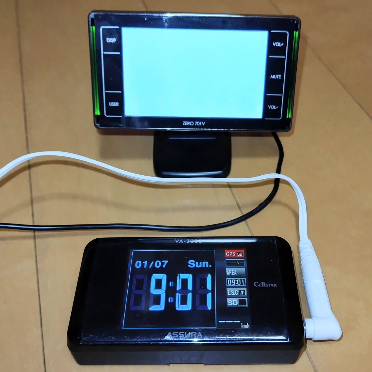 レーダー探知機 2個セット コムテック COMTEC ZERO 701V ASSURA セルスター CELLSTAR VA-303E GPS 通電確認済み 中古 送料無料 M4の画像9