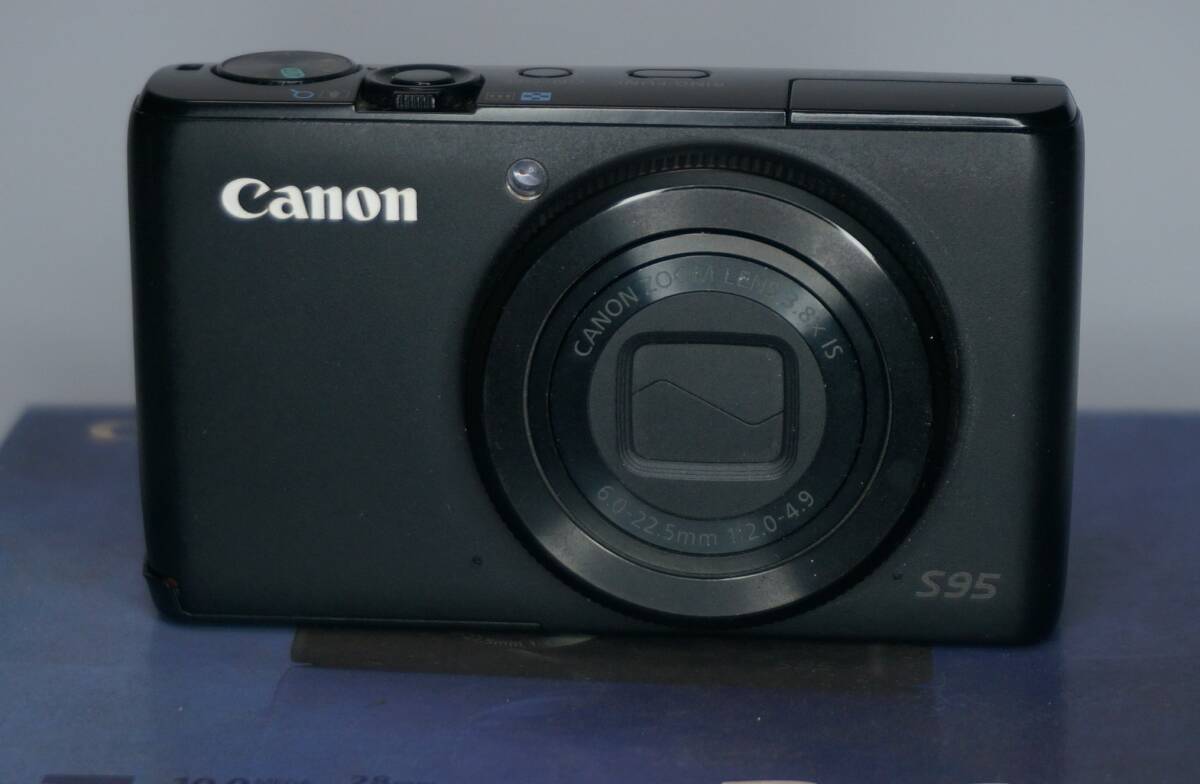 キャノン パワーショットS95　中古 Canon PowerShot S95 コンパクトデジタルカメラ_画像1
