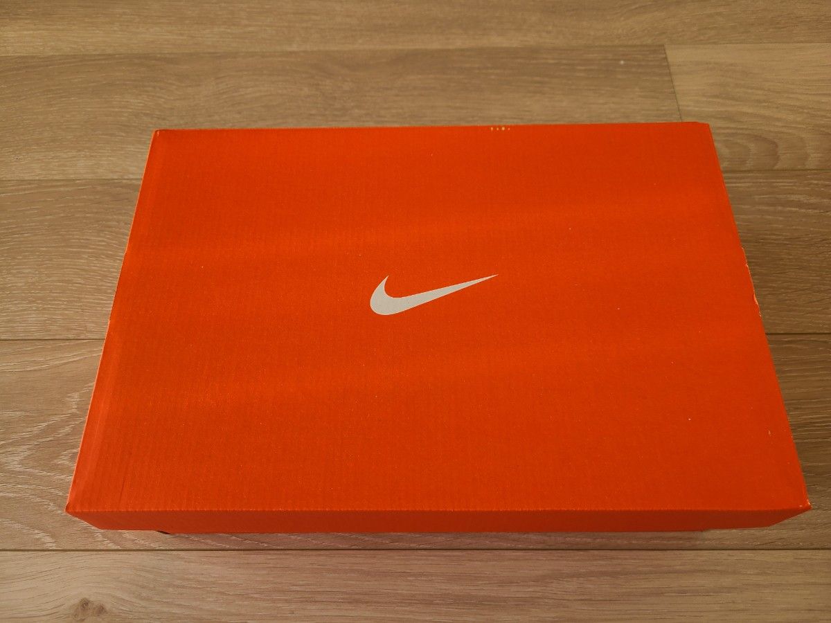 新品未使用黒タグ箱付き】NIKE ズームX ヴェイパーフライ 新品未使用黒タグ箱付き】NIKE ズームX ヴェイパーフライ