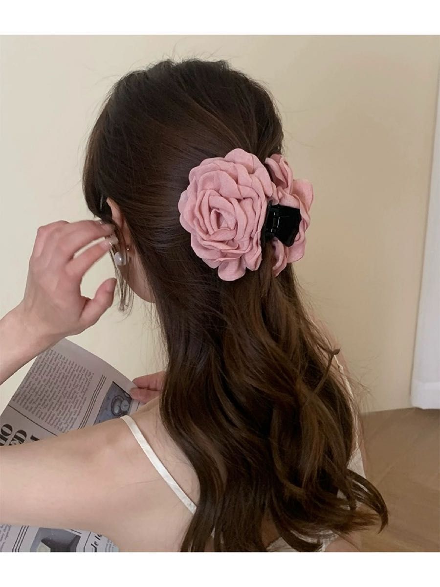 ローズモチーフヘアクリップ　バレッタ　薔薇　ヘアピン　おしゃれ　大人可愛い　フラワー　レディースヘアアクセサリー