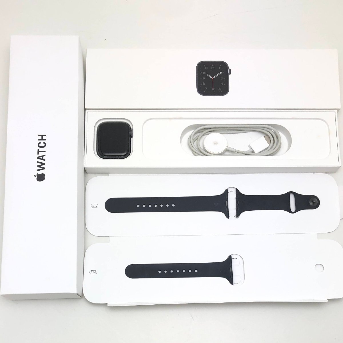 Apple Watch SE 第1世代 44mm GPS+Cellularモデル MYF02J/A アルミニウムケース バッテリー最大容量92％の画像10