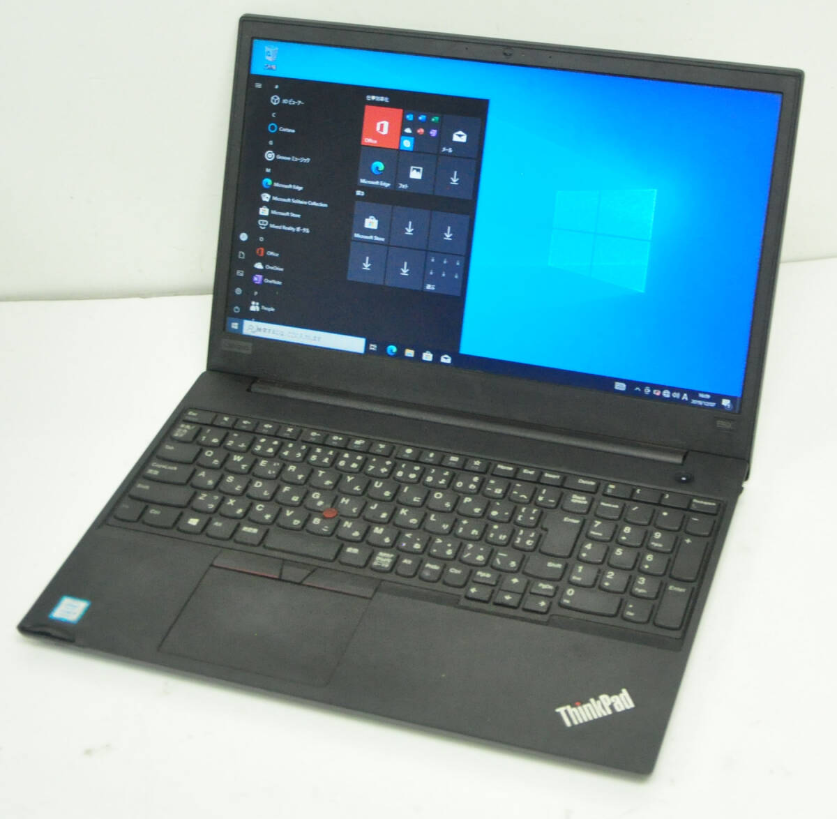 ★ ThinkPad E590 ★ 第8世代 Corei3 8145U/ メモリ8GB/ SSD:256GB/ カメラ/ Wlan/ テンキー/ Office2019/ Win11の画像1