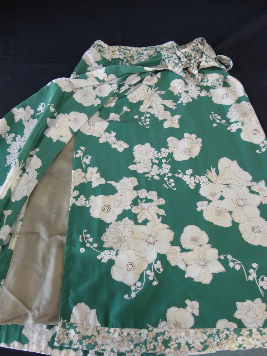 1029【本州のみ送料無料】INGEBORG インゲボルグ スカート 巻きスカート Mサイズ グリーン・花柄 の画像6