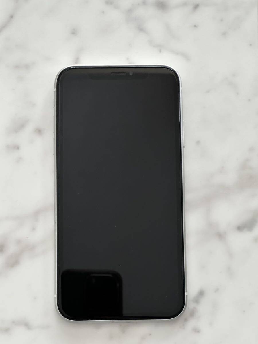 iPhoneXR 64GB ホワイト NT032J/A docomo 送料無料 バッテリー容量100%の画像5