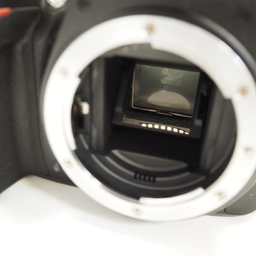 Th959511 ニコン デジタル一眼レフカメラ D5300 ダブルズームキット 18-55mm/70-300mm(難あり) Nikon 良好・中古の画像8