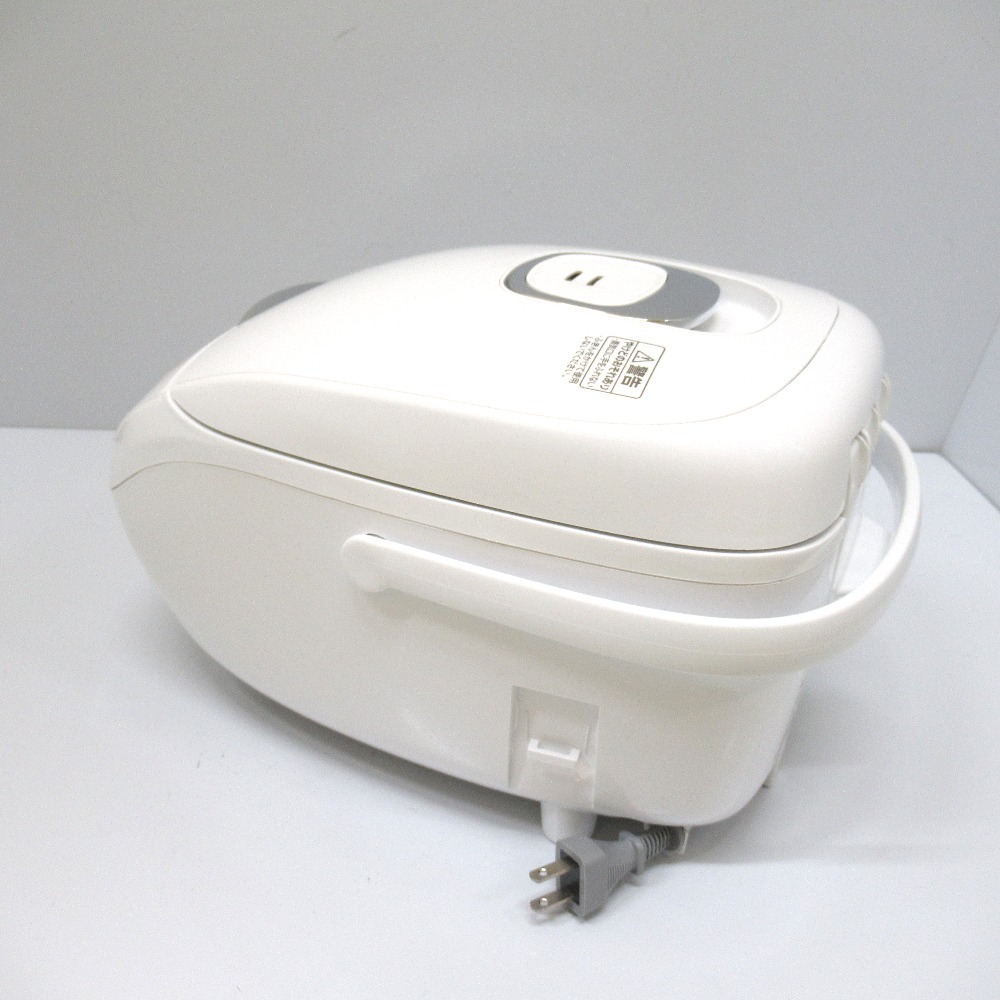 Ot958851 ヤマダセレクト YAMADASELECT マイコンジャー 炊飯器 5合炊き ホワイト 2022年製 YEC-M10G1 中古の画像3