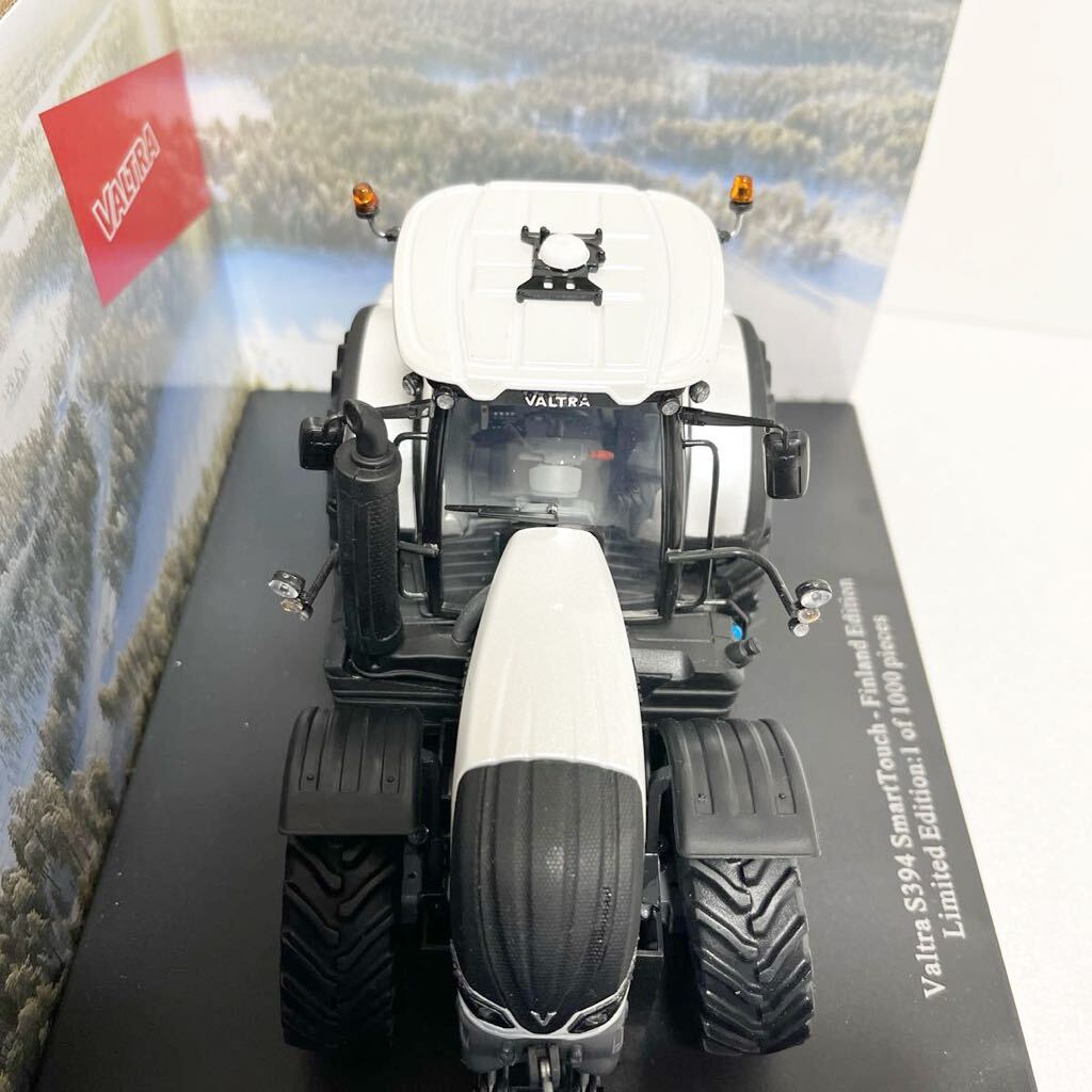  Kyosho 1/32 VALTRA S394 bar tiger Finland edition tractor farm work car agriculture place 