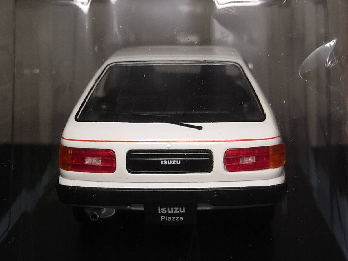 いすゞ ピアッツァ(1981) 1/24 国産名車コレクション アシェット ダイキャストミニカーの画像4