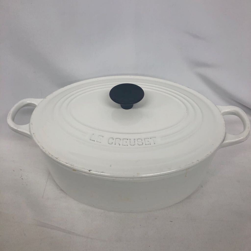 ルクルーぜ オーバル鍋 25㎝ 楕円形 ル・クルーゼ LE CREUSET 調理器具 ホワイト ココットロンド  ホーロー鍋 両手鍋 Cの画像1
