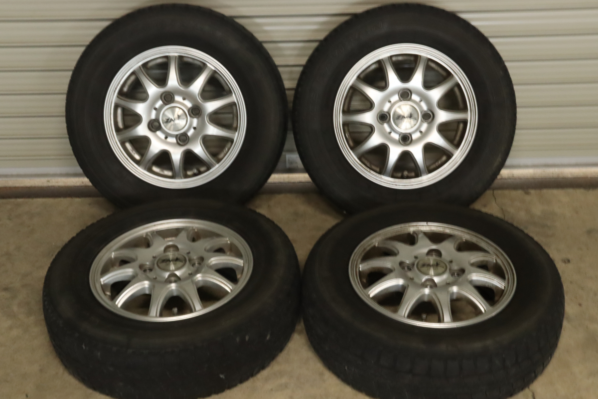 ICE NAVI CARGO アイスナビカーゴ GOODYEAR グッドイヤー 145R12 6PR スタッドレスタイヤ 2023年製 005IPZIK34の画像1