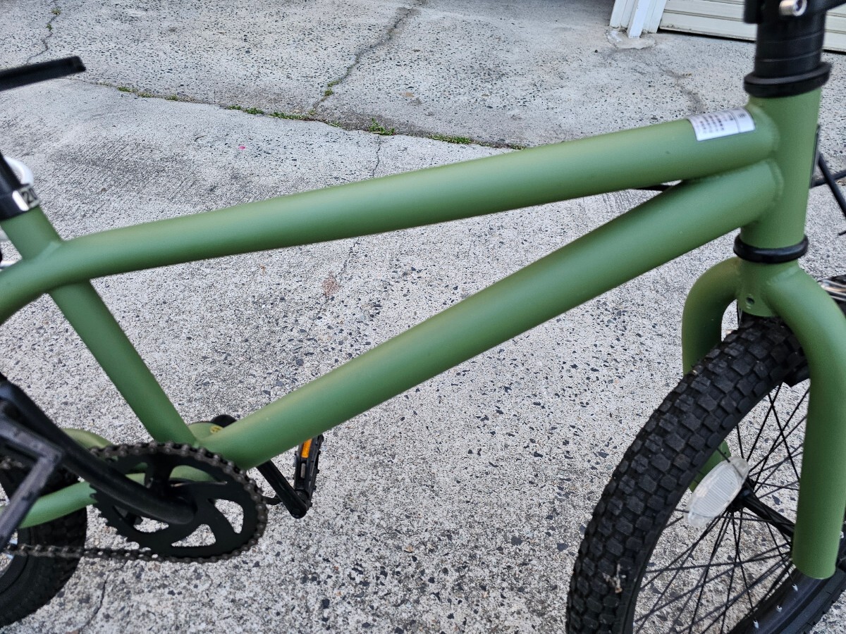 【美品】BMX 自転車 ストリート 20インチ 艶消しカーキ ブレーキ付の画像2