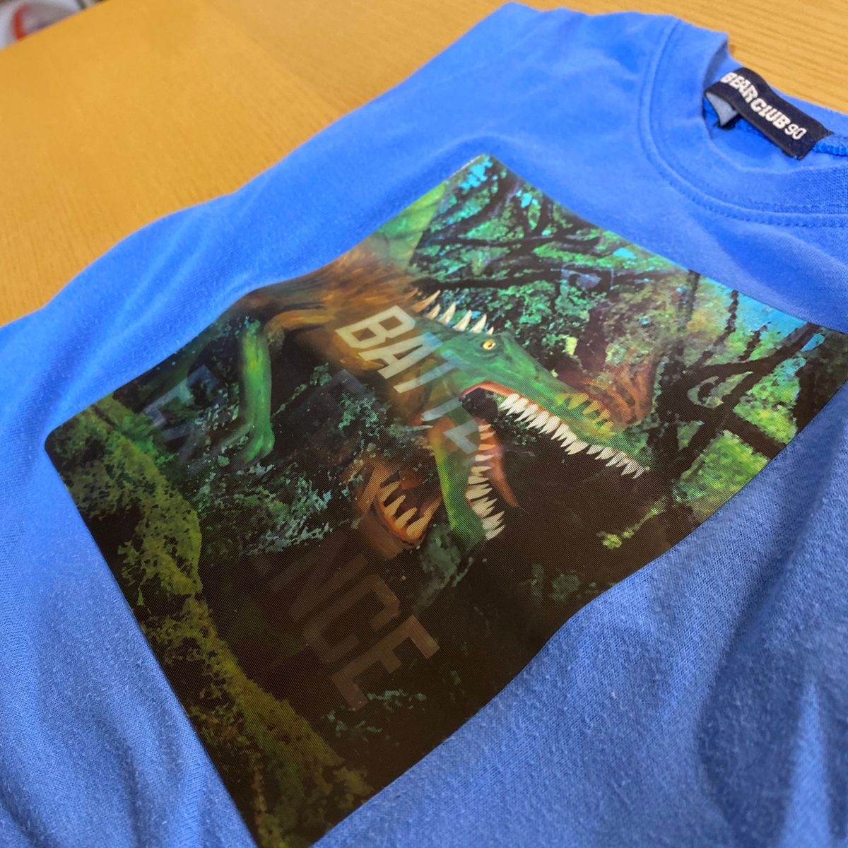 恐竜　Tシャツ　3Ｄ　90サイズ　キッズ
